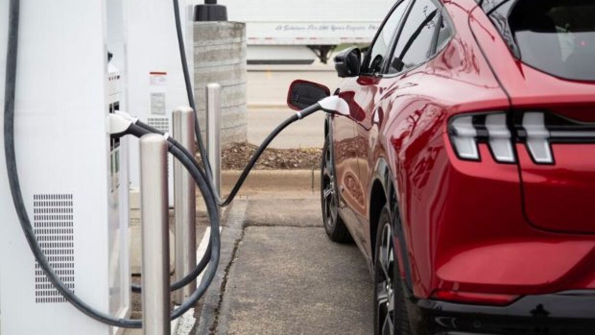 新能源充電樁如何助推汽車行業綠色轉型