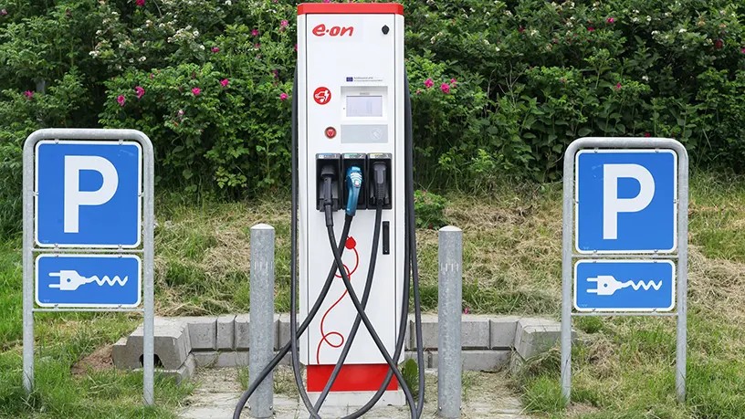 汽車充電樁安裝成本與維護(hù)費(fèi)用詳解