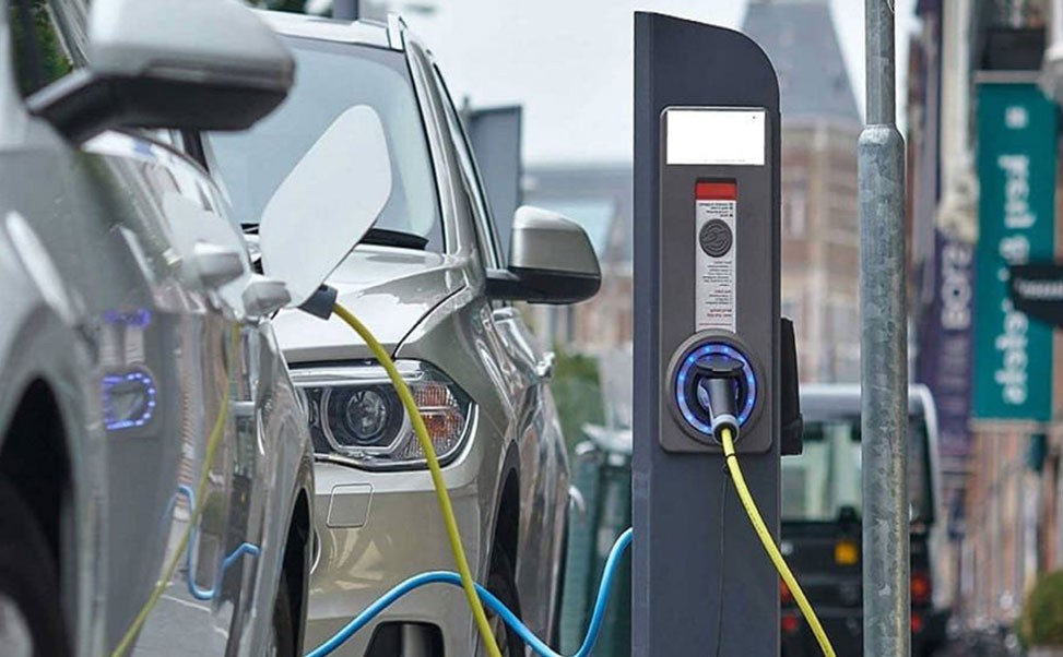 汽車充電樁智能化技術的發(fā)展與應用